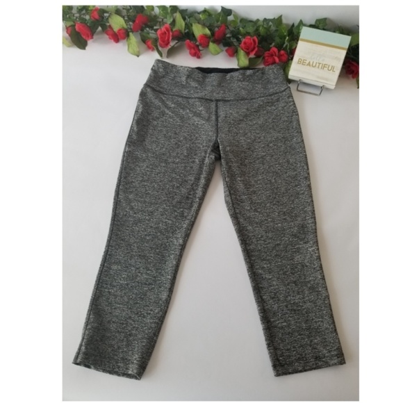 VOGO Athletica Pants - Vogo Athletica cropped leggings